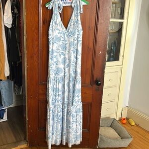 Smith & Quinn Clementine dress in dusty blue size small